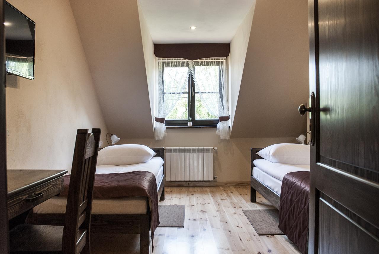 Hotel Pod Kogutkiem Krzywaczka ภายนอก รูปภาพ