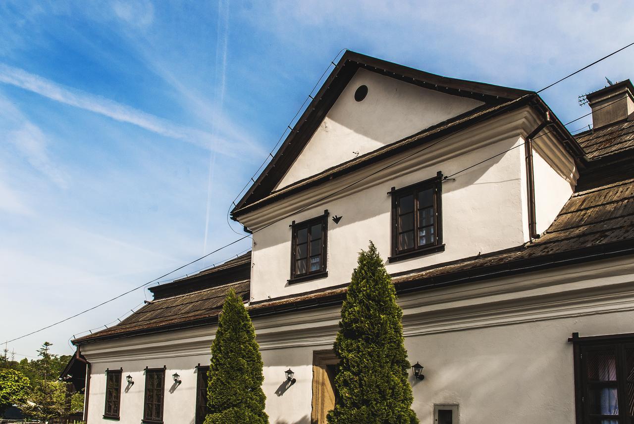Hotel Pod Kogutkiem Krzywaczka ภายนอก รูปภาพ