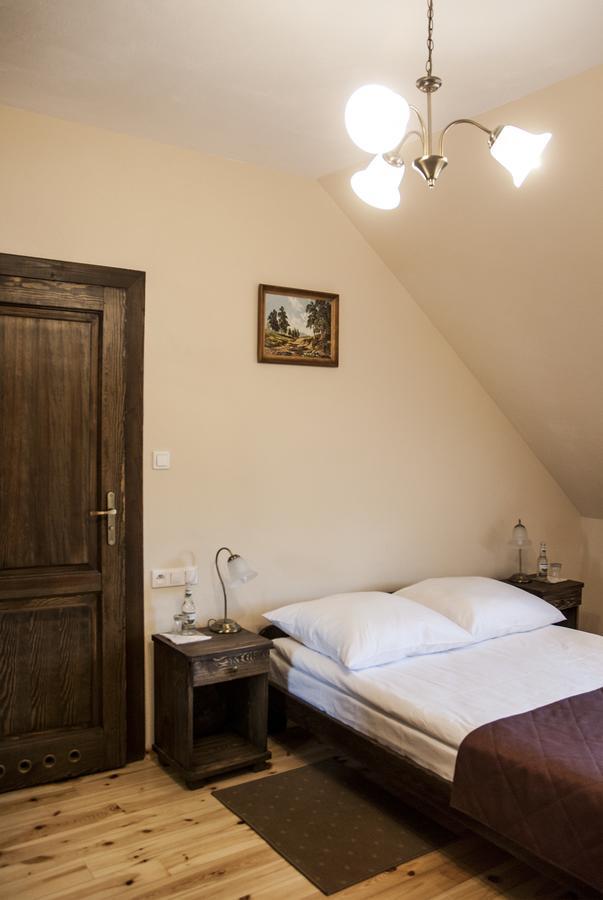 Hotel Pod Kogutkiem Krzywaczka ภายนอก รูปภาพ